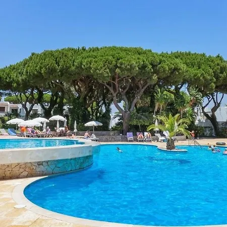 T2 Apartment With Private Garden In The Balaia Apartment *