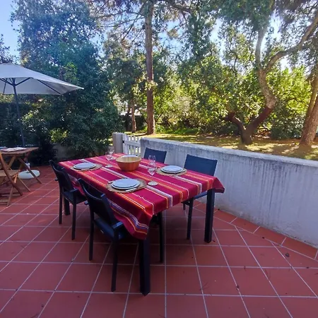 Apartment T2 Apartment With Private Garden In The Balaia *