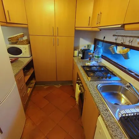 T2 Apartment With Private Garden In The Balaia Διαμέρισμα *