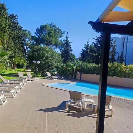 Apartment T2 Apartment With Private Garden In The Balaia Albufeira