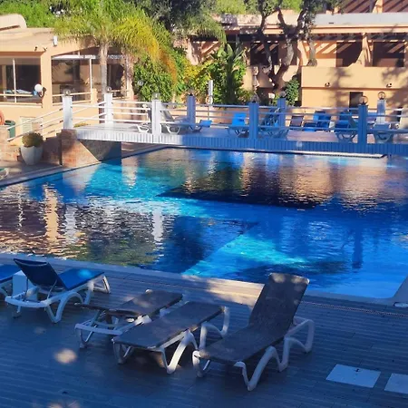T2 Apartment With Private Garden In The Balaia Apartment *