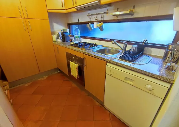 Albufeira, T2 Balaia Apartment *